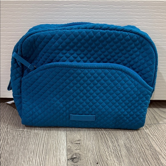 Vera Bradley Handbags - Vera Bradley Iconic Large Cosmetic Bag - Turquoise NWT